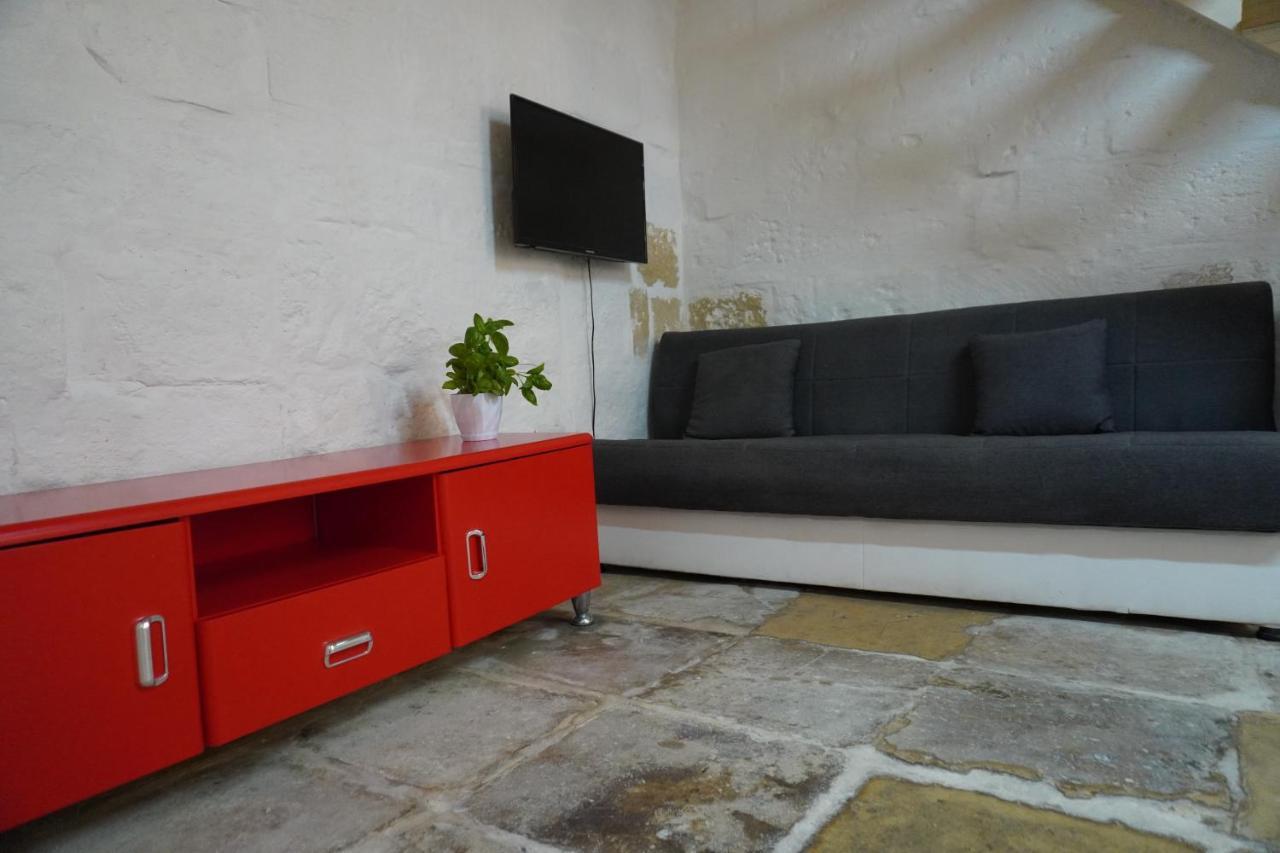 Cospicua Il-Mezzanine Private Traditional And Walking Distance To Bus Terminus 빌라 외부 사진